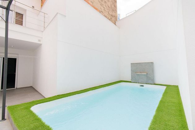 Foto 1 de Casa en venda a Camino de Onda - Salesianos - Centro de 2 habitacions amb terrassa i piscina