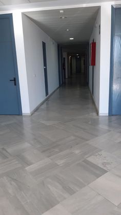 Foto 2 de Oficina en alquiler en calle Exposición Edf Sodinur Plgno Pisa de 38 m²