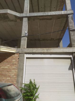 Foto 2 de Casa adosada en venta en calle Federico García Lorca con garaje y balcón
