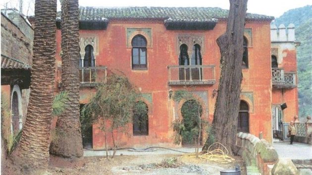 Foto 2 de Casa en venda a calle Del Sacromonte amb terrassa i jardí