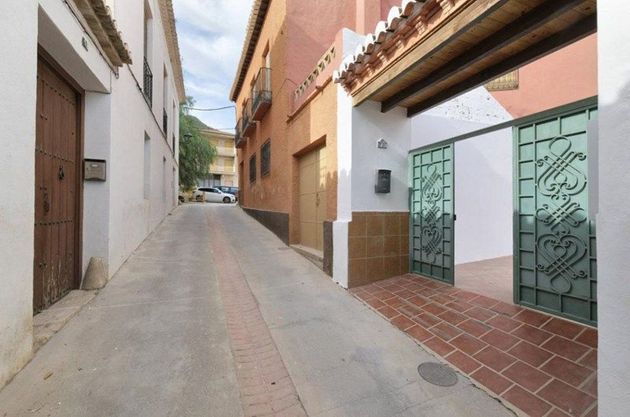 Foto 2 de Chalet en venta en calle Moraleda de 5 habitaciones con terraza y piscina