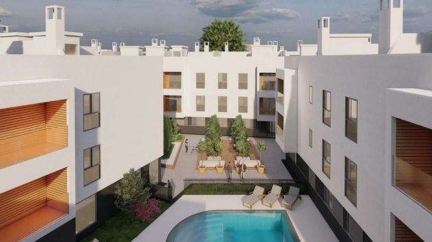 Foto 1 de Pis en venda a calle San Miguel de 2 habitacions amb terrassa i piscina