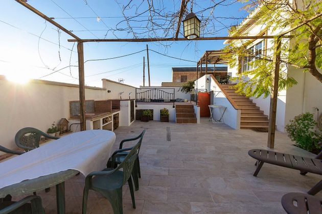 Foto 2 de Xalet en venda a calle Chile de 6 habitacions amb terrassa i piscina