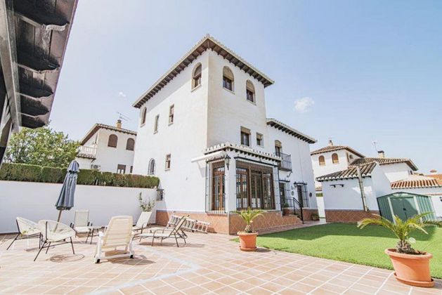Foto 1 de Casa en venda a calle San Pablo de 4 habitacions amb terrassa i piscina