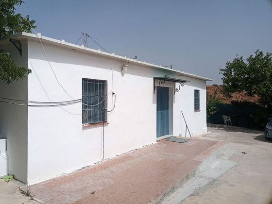 Foto 2 de Casa rural en venta en Pinos de Alhaurín - Periferia de 1 habitación con piscina y jardín