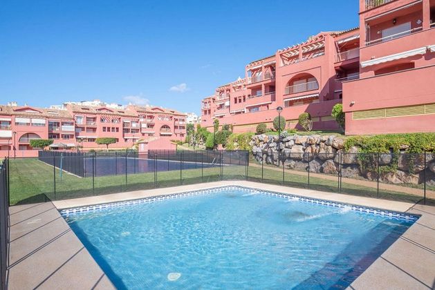 Foto 1 de Dúplex en venda a Torrequebrada de 3 habitacions amb terrassa i piscina