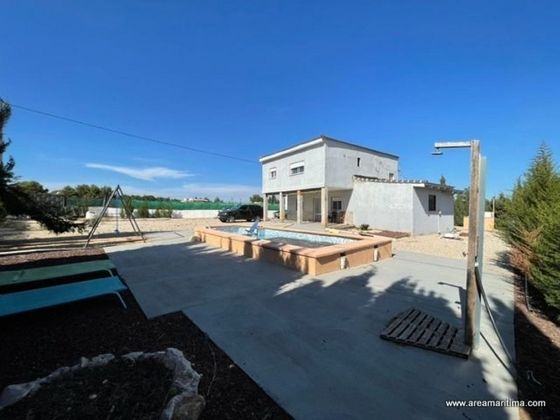 Foto 1 de Xalet en venda a Turís de 3 habitacions amb terrassa i piscina