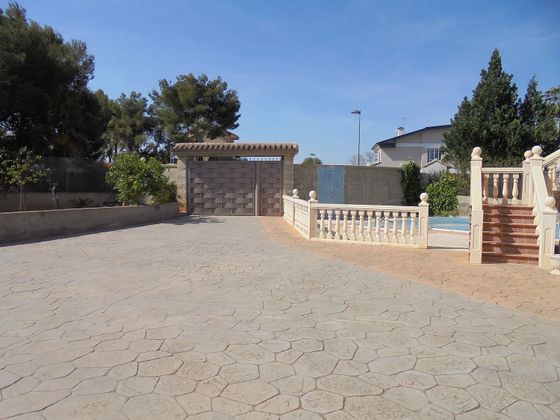Foto 2 de Xalet en venda a Benifaió de 4 habitacions amb terrassa i piscina