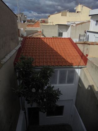 Foto 1 de Venta de casa en Benifaió de 4 habitaciones con terraza y piscina
