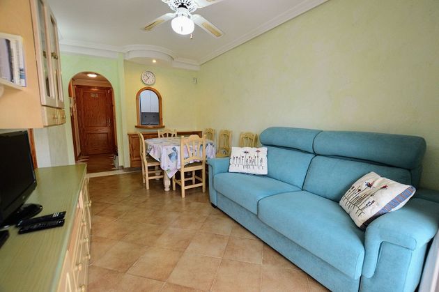Foto 2 de Piso en venta en Los Narejos de 2 habitaciones con piscina y garaje