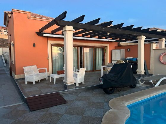 Foto 2 de Casa en venta en Caleta de Fuste de 3 habitaciones con terraza y piscina