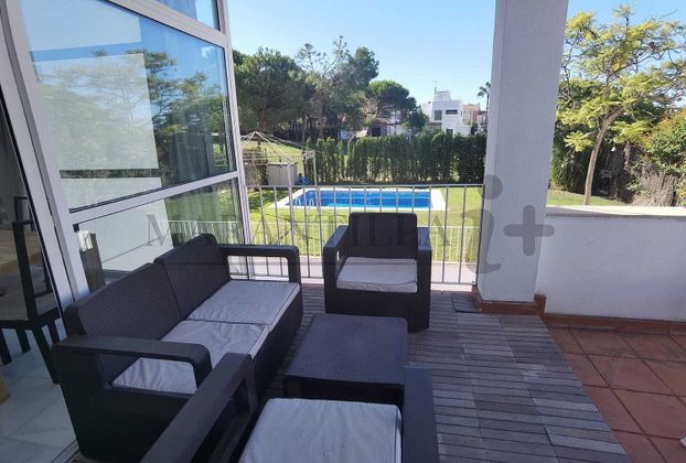 Foto 1 de Xalet en venda a Urbasur - Islantilla de 5 habitacions amb terrassa i piscina