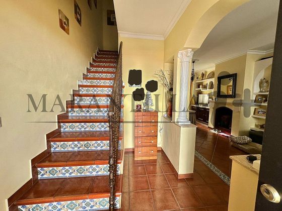 Foto 2 de Casa adossada en venda a Lepe ciudad de 3 habitacions amb terrassa i aire acondicionat