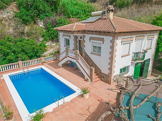 Foto 2 de Xalet en venda a vía de 4 habitacions amb terrassa i piscina