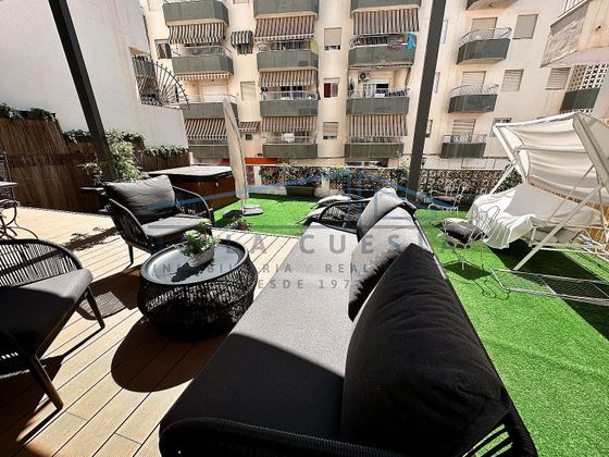 Foto 2 de Pis en venda a La Herradura de 3 habitacions amb terrassa i aire acondicionat