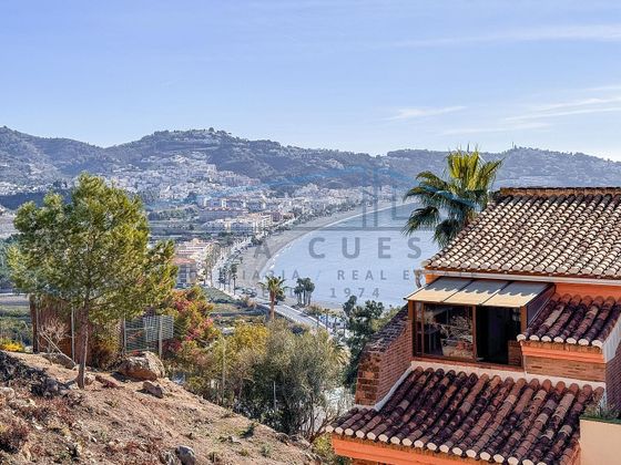 Foto 1 de Dúplex en venda a La Herradura de 3 habitacions amb terrassa i aire acondicionat