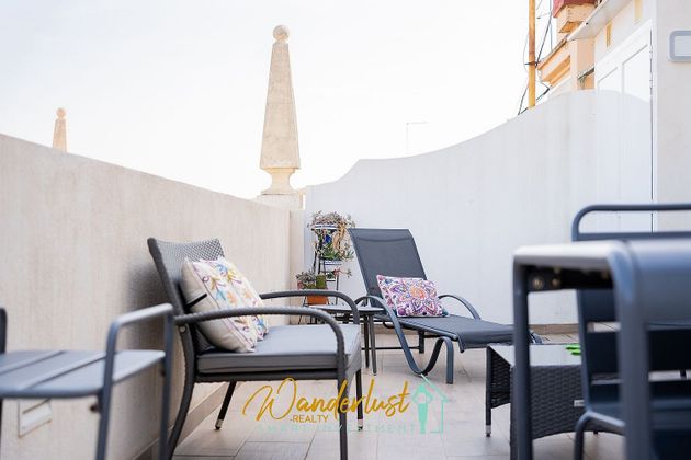 Foto 2 de Àtic en venda a El Mercat de 2 habitacions amb terrassa i aire acondicionat