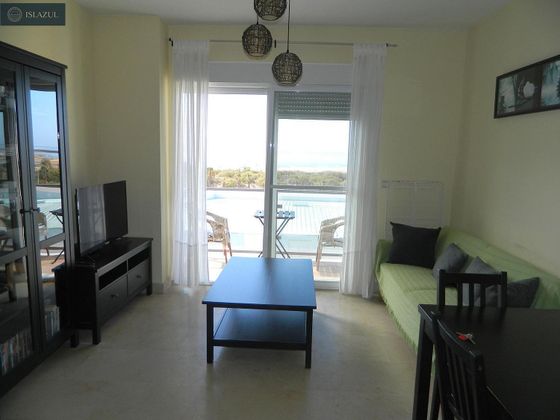 Foto 2 de Piso en alquiler en Isla Cristina ciudad de 2 habitaciones con terraza y piscina