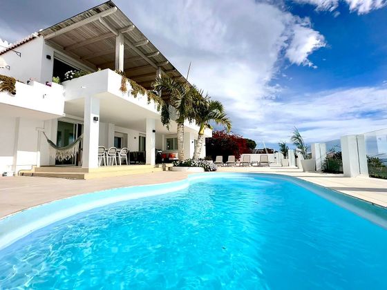 Foto 2 de Venta de chalet en La Herradura de 4 habitaciones con terraza y piscina