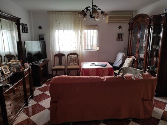 Foto 1 de Casa adossada en venda a Motril pueblo de 3 habitacions amb terrassa i aire acondicionat