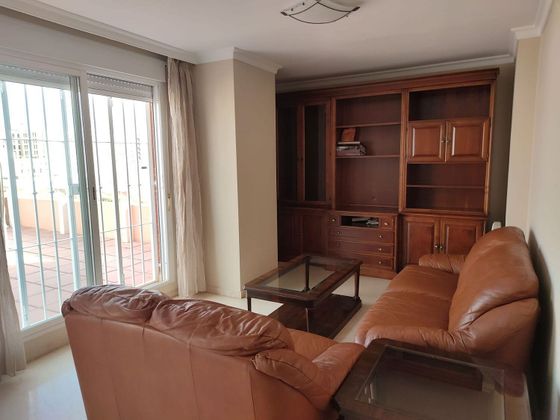 Foto 1 de Pis en venda a Cerrillo de Maracena - Periodistas de 3 habitacions amb terrassa i piscina