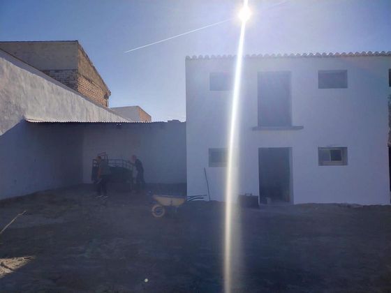 Foto 2 de Casa en venta en Fuensanta de Martos de 3 habitaciones con terraza