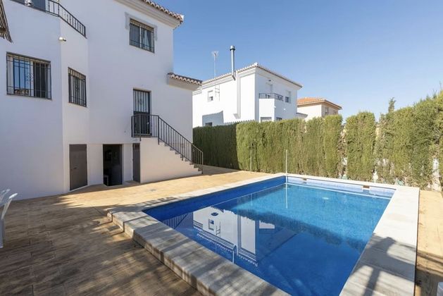 Foto 2 de Xalet en venda a Cúllar Vega de 5 habitacions amb terrassa i piscina