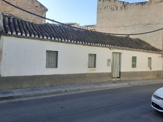 Foto 1 de Venta de casa adosada en calle Valladolid de 2 habitaciones y 137 m²