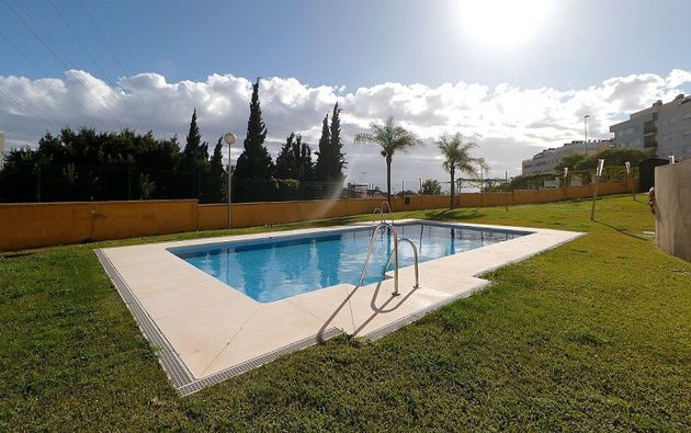 Foto 2 de Àtic en lloguer a Puerto de la Torre - Atabal de 2 habitacions amb terrassa i piscina