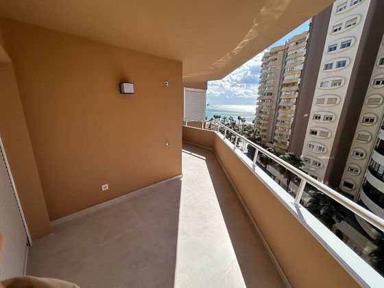Foto 2 de Pis en lloguer a calle Canovas del Castillo de 3 habitacions amb terrassa i balcó