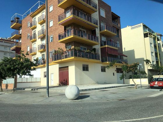 Foto 1 de Venta de piso en Poniente-Faro de 2 habitaciones con terraza y piscina