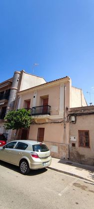 Foto 2 de Casa adosada en venta en calle Godelleta de 5 habitaciones y 383 m²