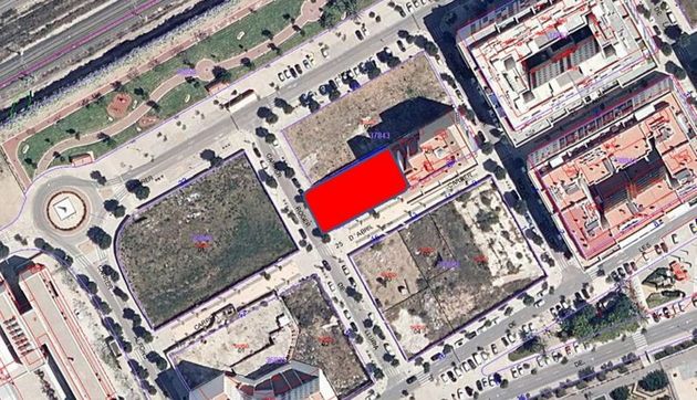 Foto 1 de Venta de terreno en calle Abril de 618 m²