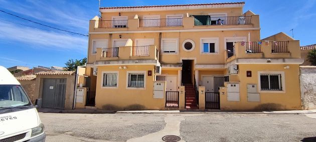 Foto 1 de Àtic en venda a calle Flores de 2 habitacions amb terrassa i balcó