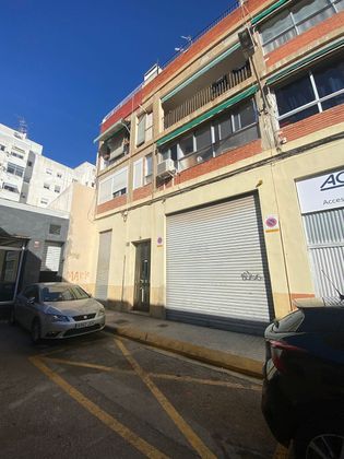 Foto 1 de Venta de local en calle Del Arquitecto Monleón de 437 m²