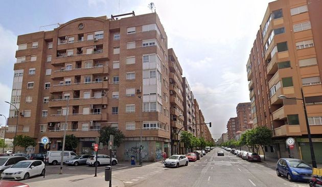 Foto 2 de Local en venda a calle Emilio Baró de 179 m²