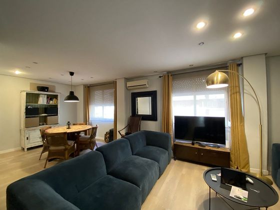 Foto 2 de Piso en venta en La Petxina de 4 habitaciones con terraza y aire acondicionado
