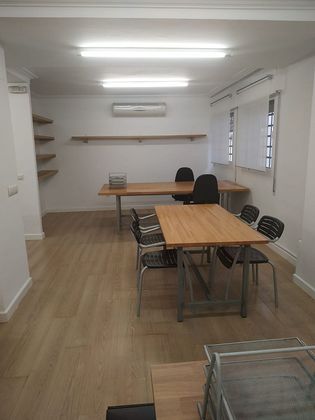 Foto 2 de Oficina en alquiler en Parque María Luisa - Huerta de la Salud - Giralda Sur de 60 m²
