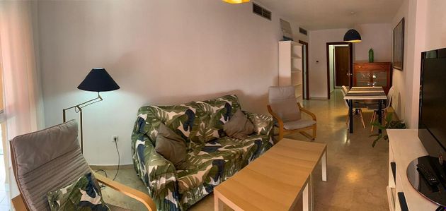 Foto 2 de Piso en alquiler en Doctor Barraquer - G. Renfe - Policlínico de 4 habitaciones con terraza y muebles