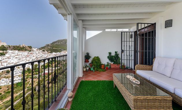 Foto 1 de Casa en venda a carretera Estepona de 3 habitacions amb terrassa i piscina