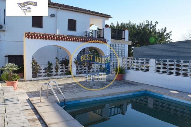 Foto 1 de Casa rural en venda a Ontinyent de 5 habitacions amb terrassa i piscina