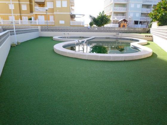 Foto 2 de Pis en venda a El Perelló - Les Palmeres - Mareny de Barraquetes de 3 habitacions amb terrassa i piscina
