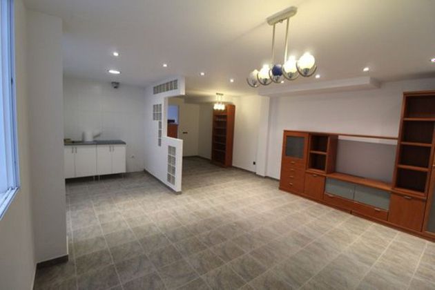 Foto 1 de Venta de piso en El Perellonet de 1 habitación con terraza y ascensor