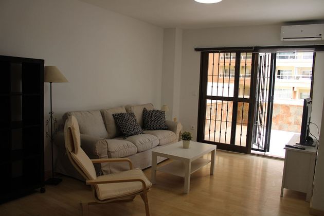 Foto 2 de Pis en lloguer a calle Martinez Catena de 3 habitacions amb terrassa i garatge