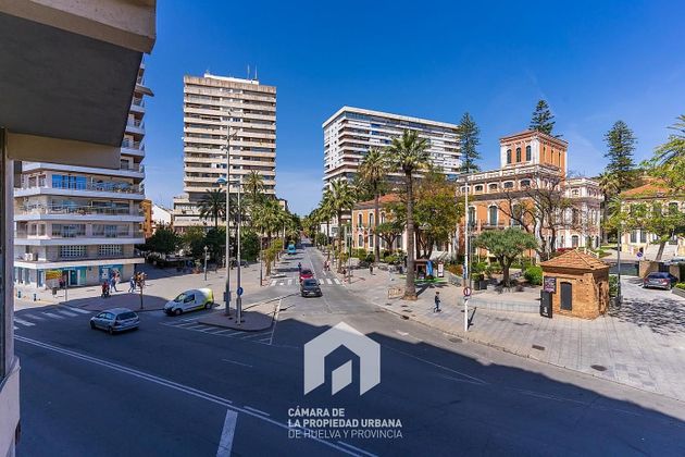Foto 1 de Alquiler de oficina en Centro - Huelva con terraza y calefacción