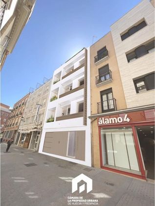 Foto 2 de Venta de piso en Centro - Huelva de 4 habitaciones con terraza y garaje