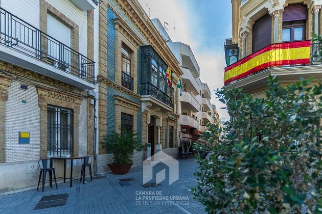 Foto 2 de Àtic en venda a Centro - Huelva de 4 habitacions amb terrassa i garatge