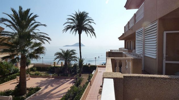 Foto 2 de Casa adossada en venda a calle Playa Blanca de 4 habitacions amb terrassa i piscina