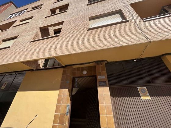 Foto 2 de Pis en venda a calle Gabriela Mistral de 3 habitacions amb garatge i ascensor