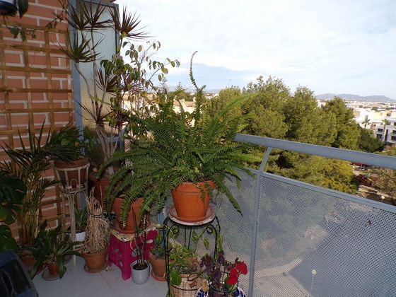Foto 1 de Pis en venda a Casas Verdes - Ermita de 4 habitacions amb balcó i aire acondicionat